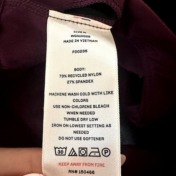 We Wander Flex‎ Stretch June Strappy Scoop Neck Sport Bra Dark Purple Medium - Picture 9 of 9